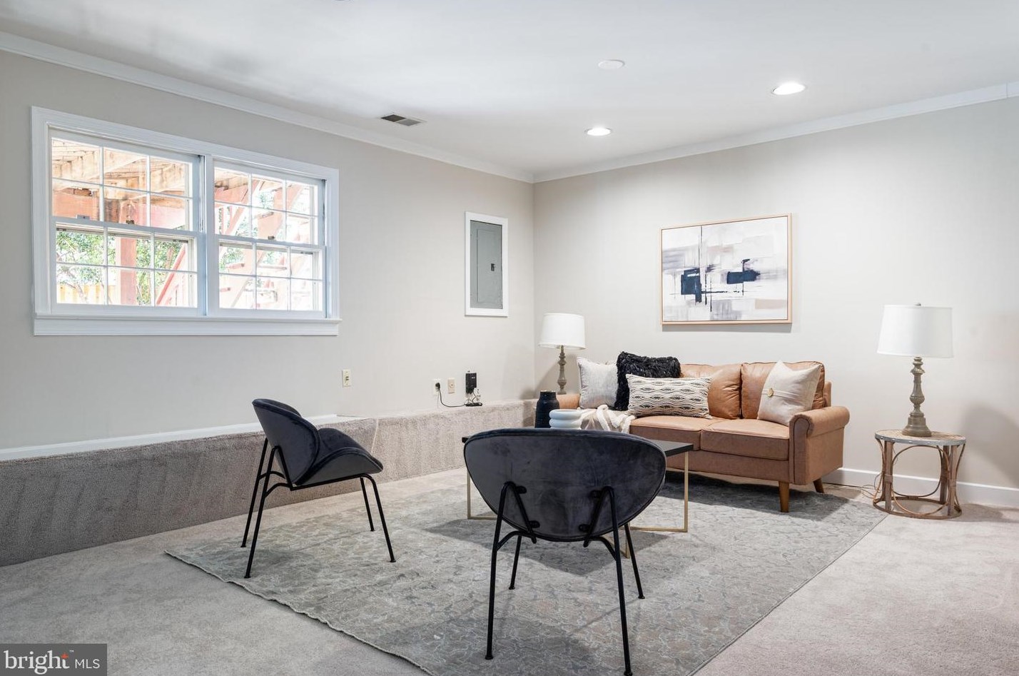 5905 Ambassador Way, Alexandria VA 22310-1748 exterior