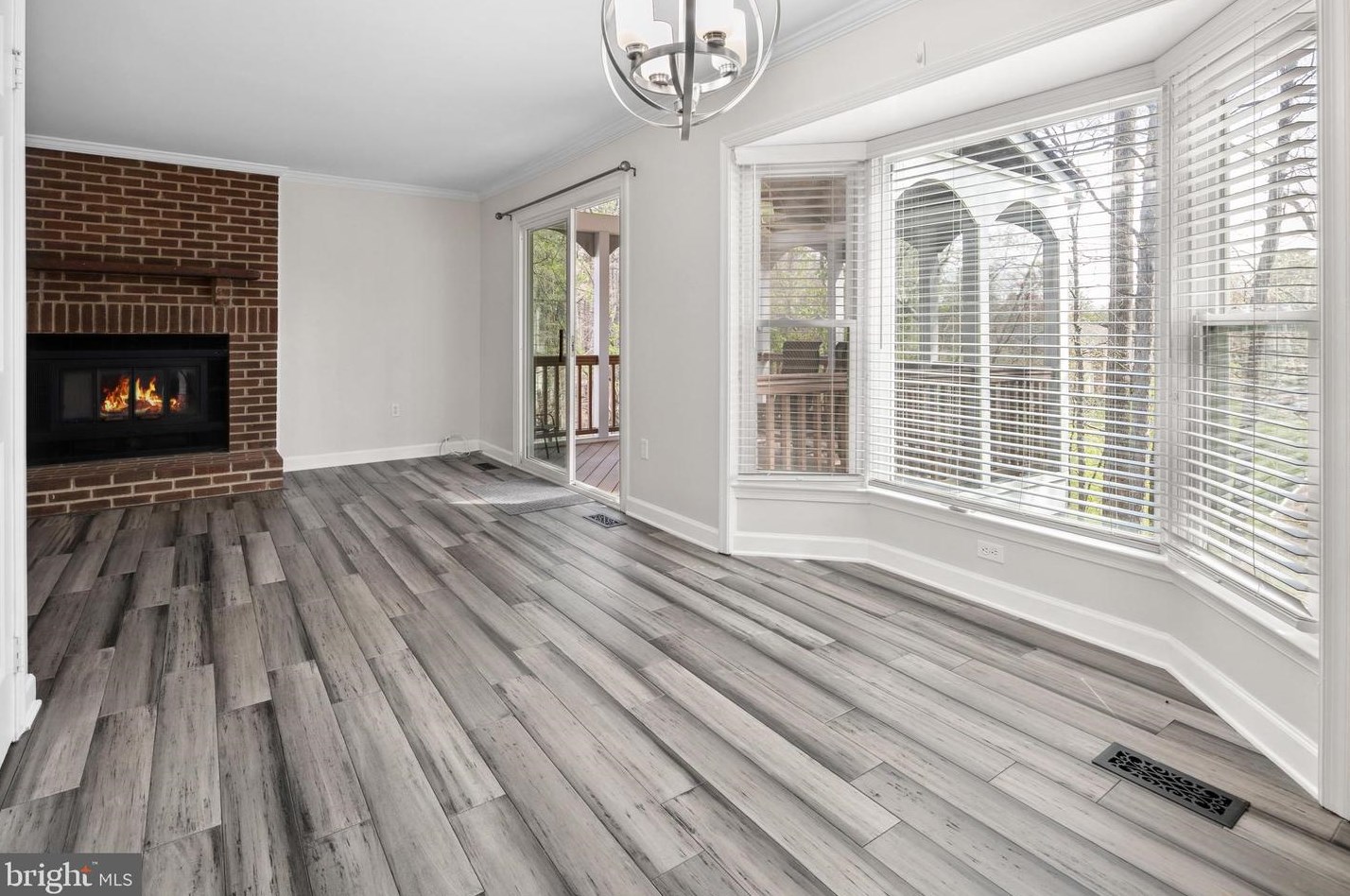 8304 Timber Brook Ln, Springfield VA  22153-2254 exterior