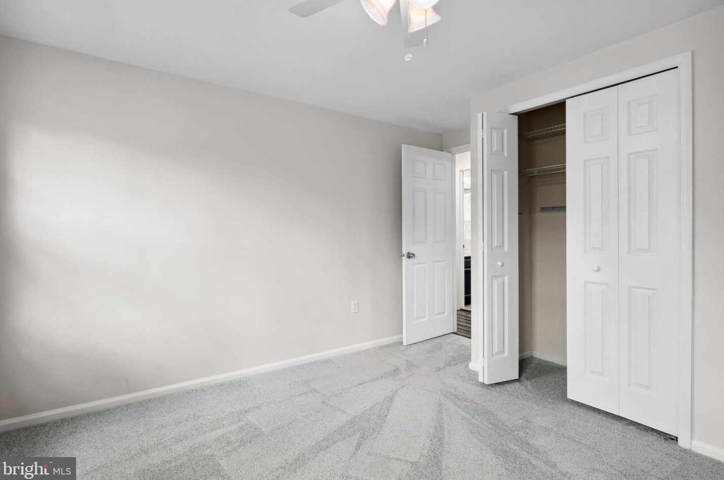 8304 Timber Brook Ln, Springfield VA  22153-2254 exterior