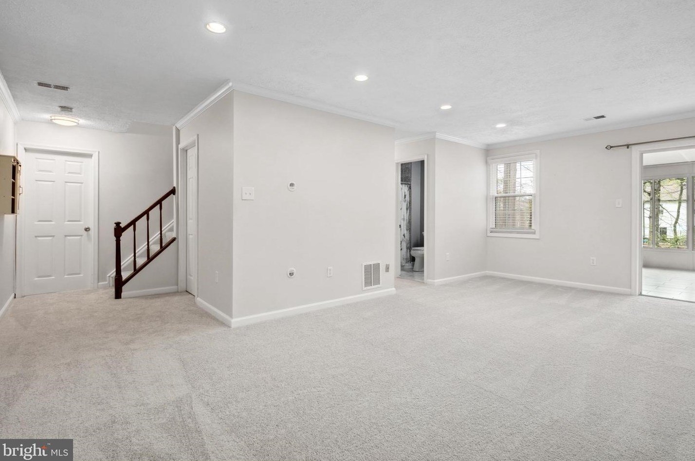 8304 Timber Brook Ln, Springfield VA  22153-2254 exterior