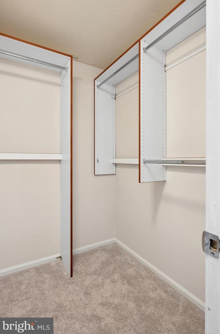8304 Timber Brook Ln, Springfield VA  22153-2254 exterior