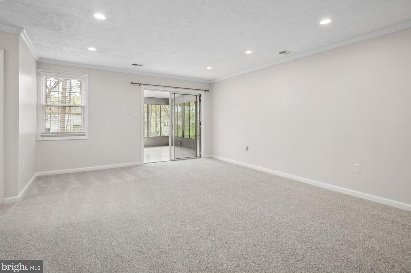 8304 Timber Brook Ln, Springfield VA  22153-2254 exterior