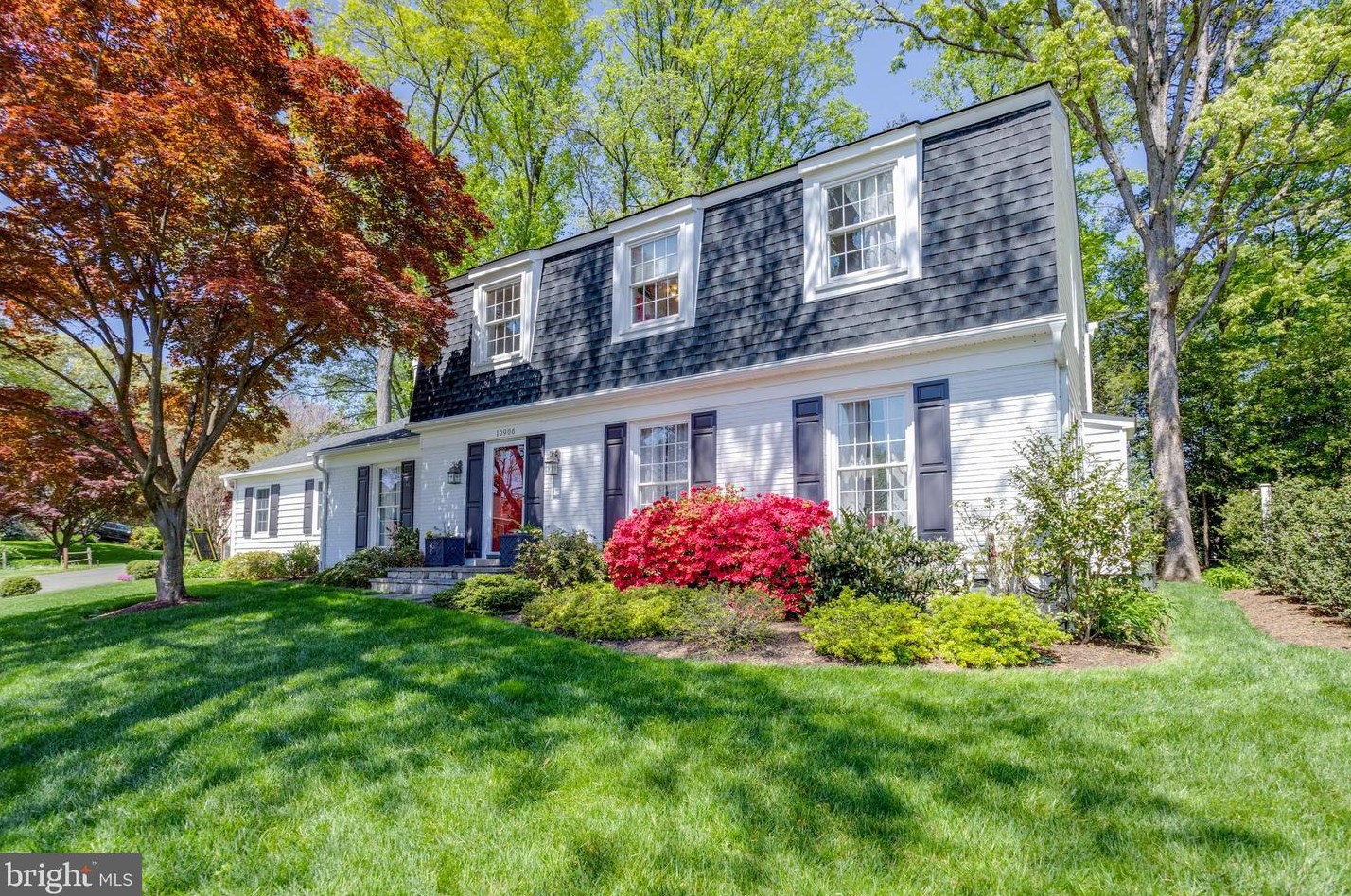 10906 Rippon Lodge Dr, Fairfax, VA 22032