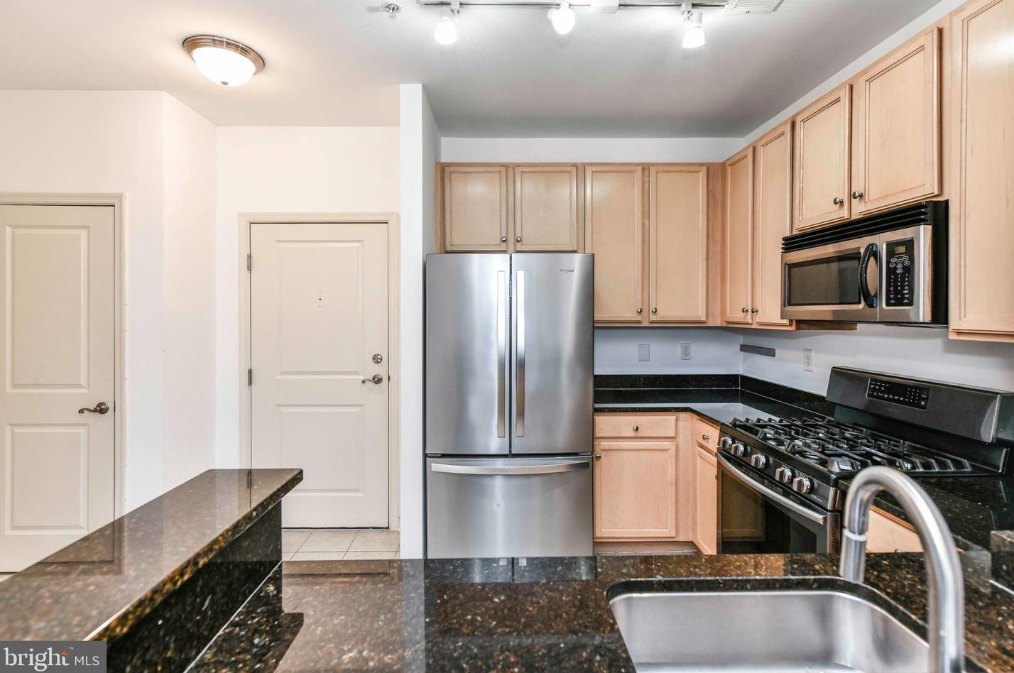 2665 Prosperity Ave #246, Fairfax, VA 22031