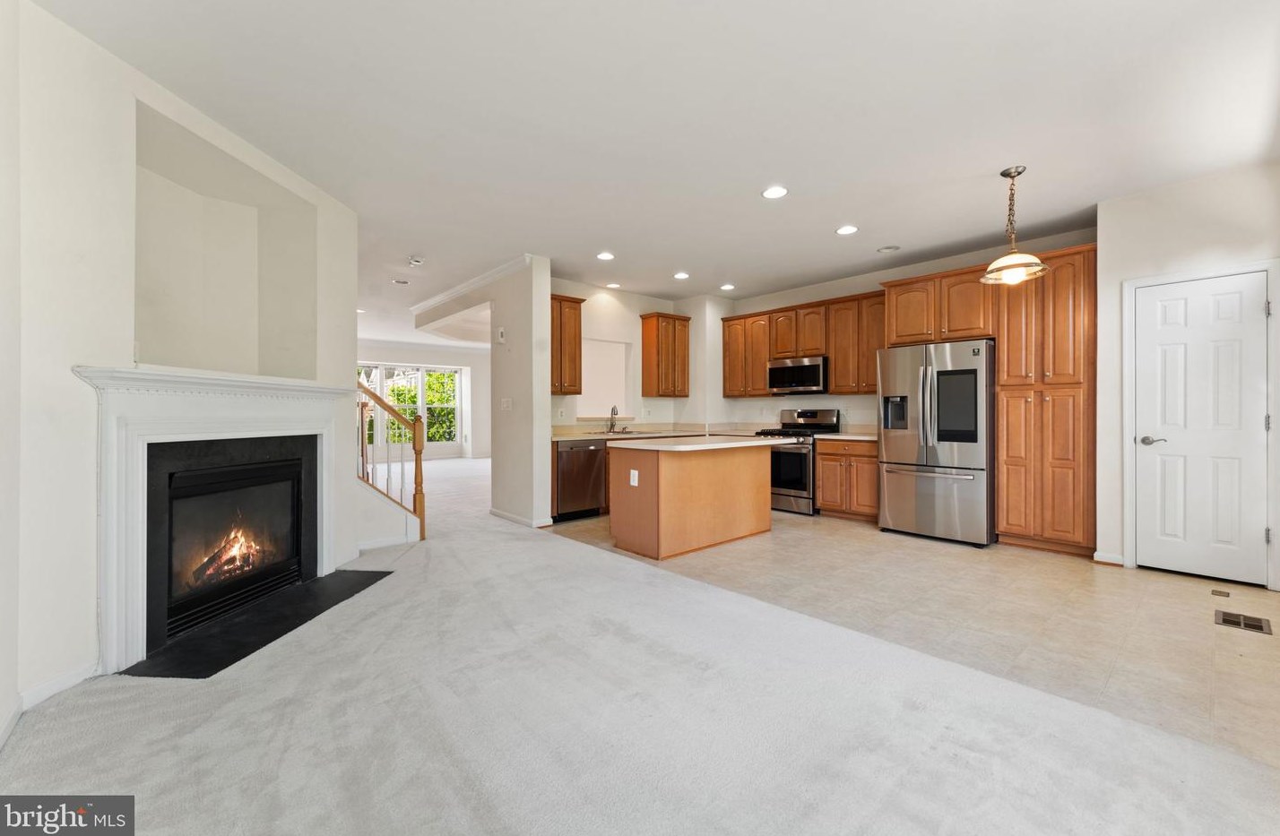 9127 Furey Rd, Lorton VA  22079-2966 exterior