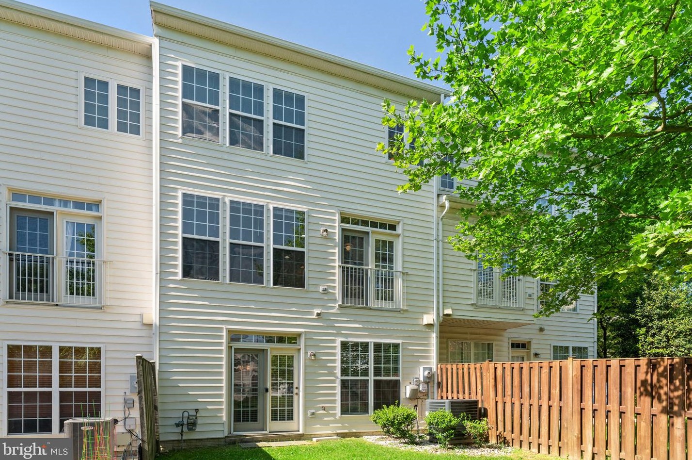 9127 Furey Rd, Lorton VA  22079-2966 exterior