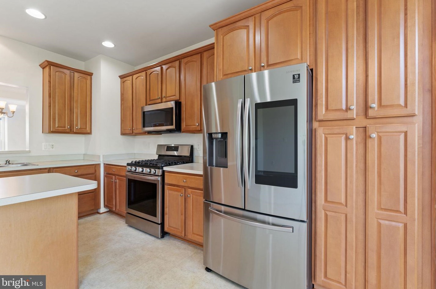 9127 Furey Rd, Lorton VA  22079-2966 exterior