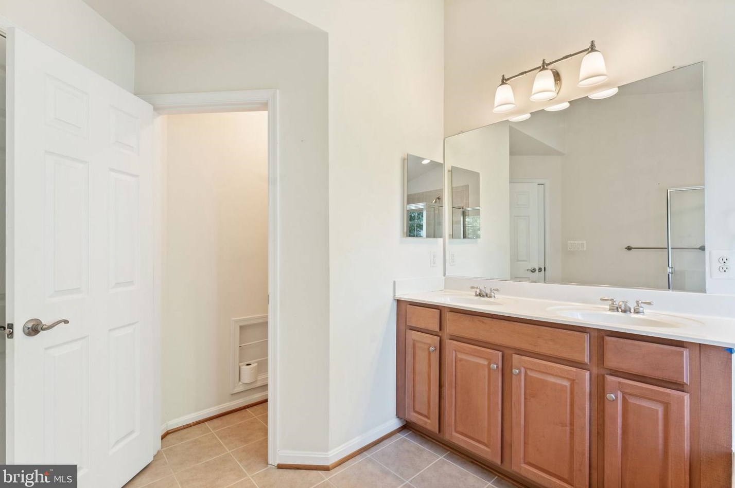 9127 Furey Rd, Lorton VA  22079-2966 exterior