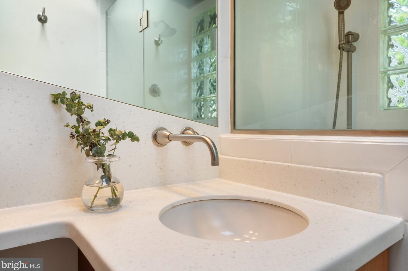 7909 Sycamore Dr, Falls Church VA  22042-3330 exterior