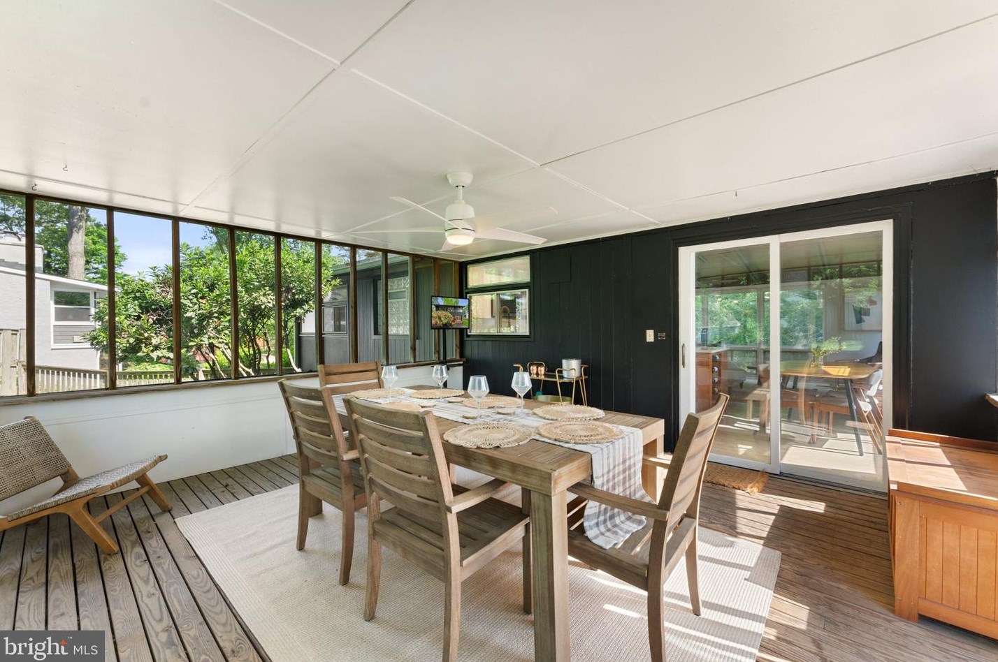 7909 Sycamore Dr, Falls Church VA  22042-3330 exterior