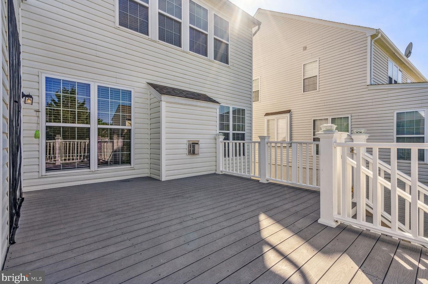 8148 American Holly Rd, Lorton VA  22079-5612 exterior