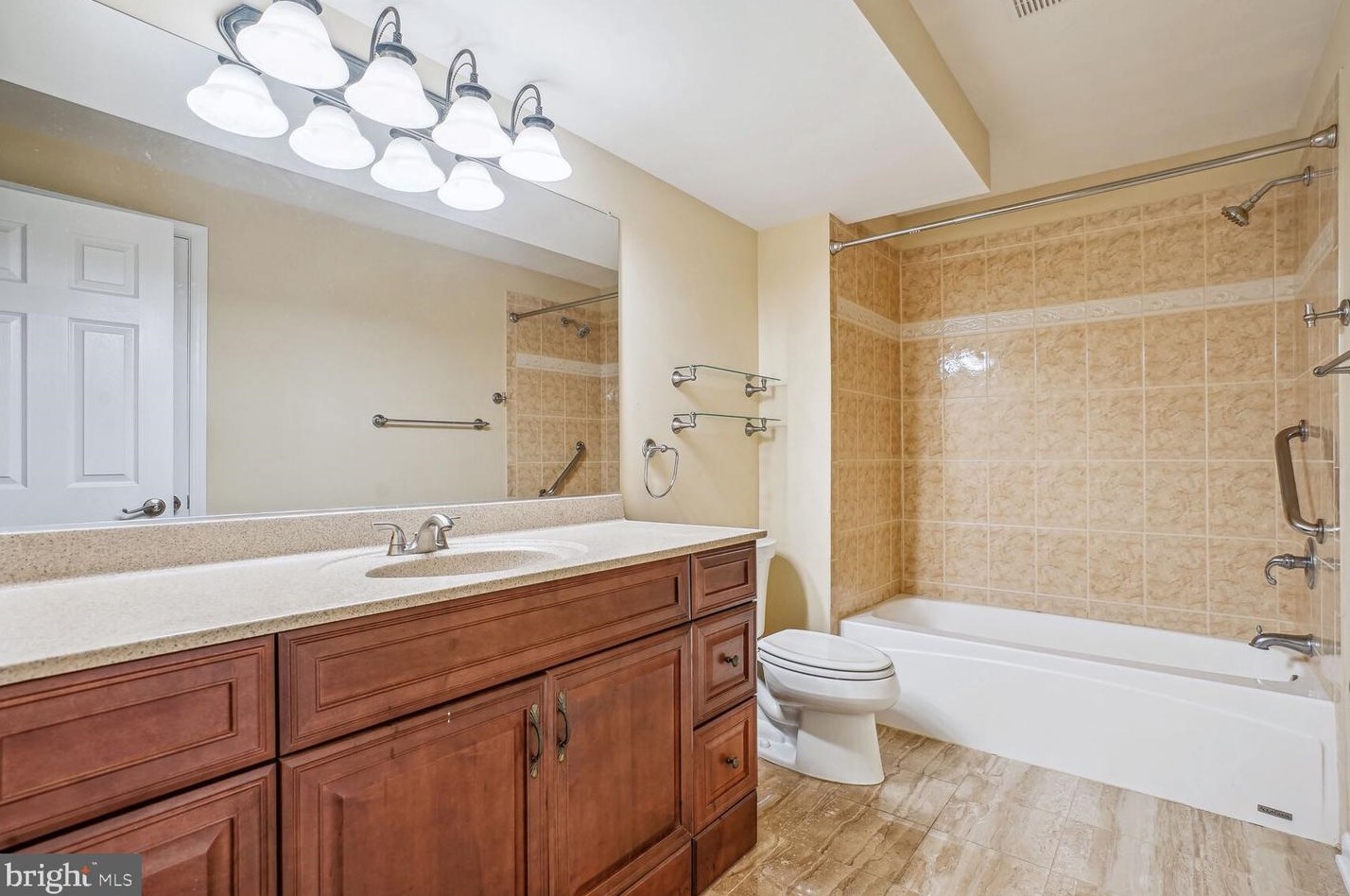 8148 American Holly Rd, Lorton VA  22079-5612 exterior