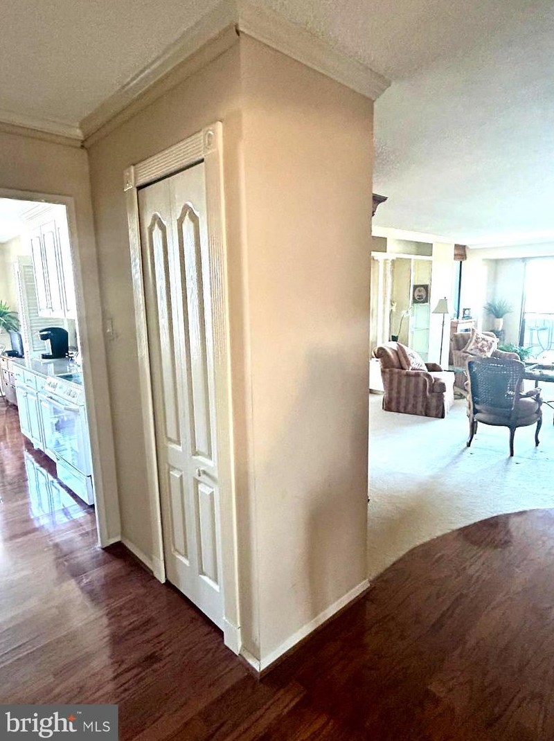 1800 Old Meadow Rd #701, Mc Lean, VA 22102