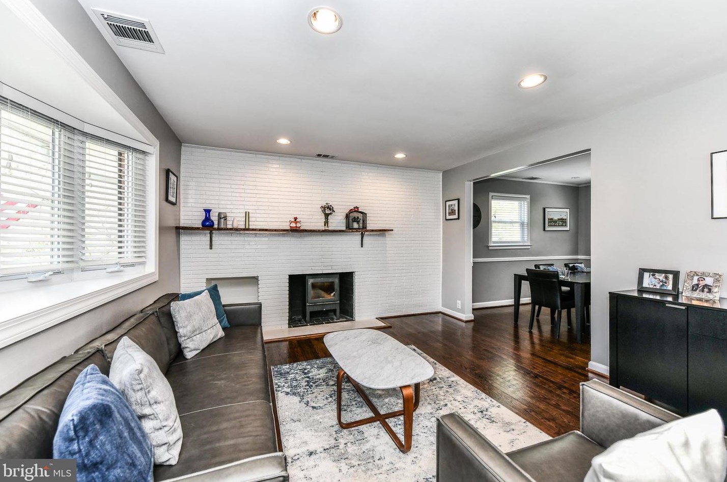1021 Kennedy St, Falls Church, VA 22046
