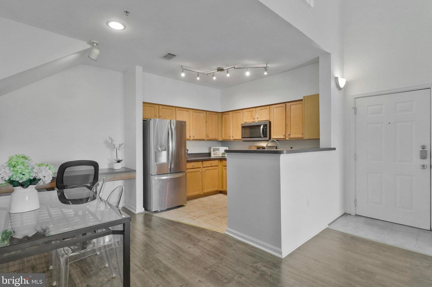 5121 Travis Edward Way #5121j, Centreville, VA 20120