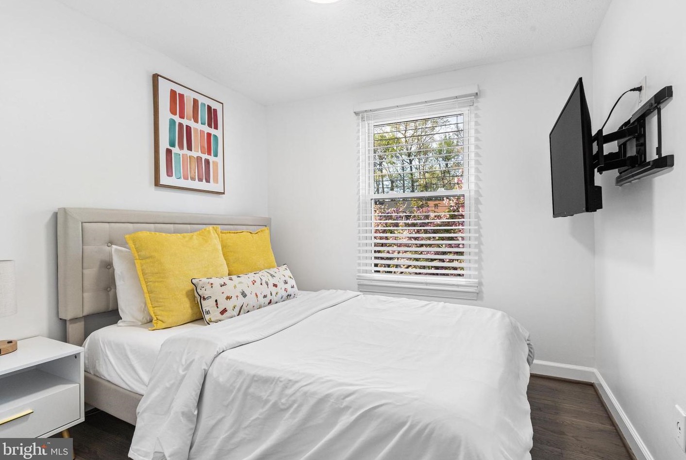14605 Olde Kent Rd, Centreville VA  20120-2849 exterior