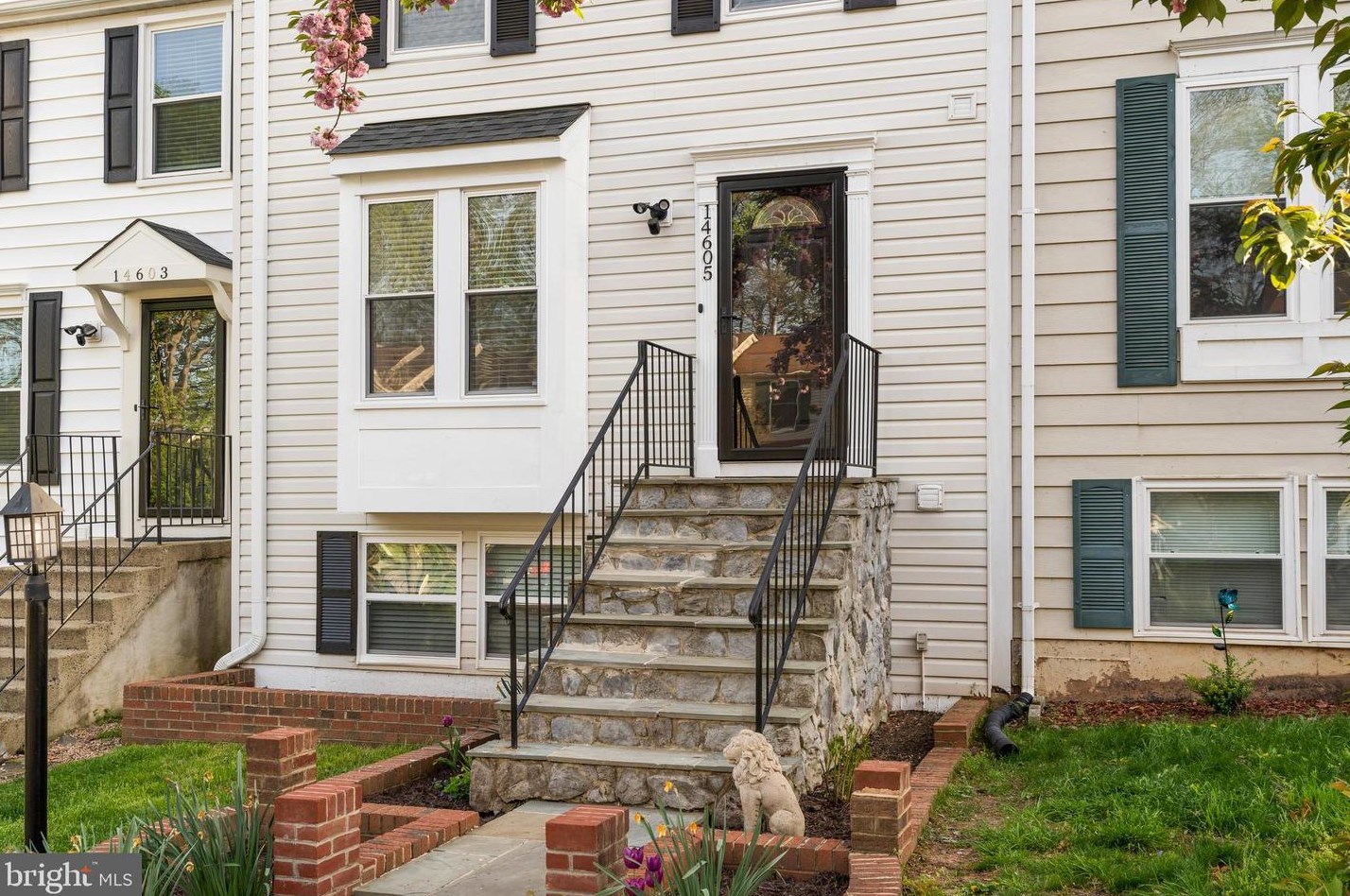 14605 Olde Kent Rd, Centreville VA  20120-2849 exterior