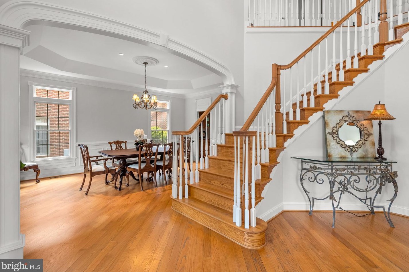 8262 Trailwood Ct, Vienna VA  22182-6041 exterior