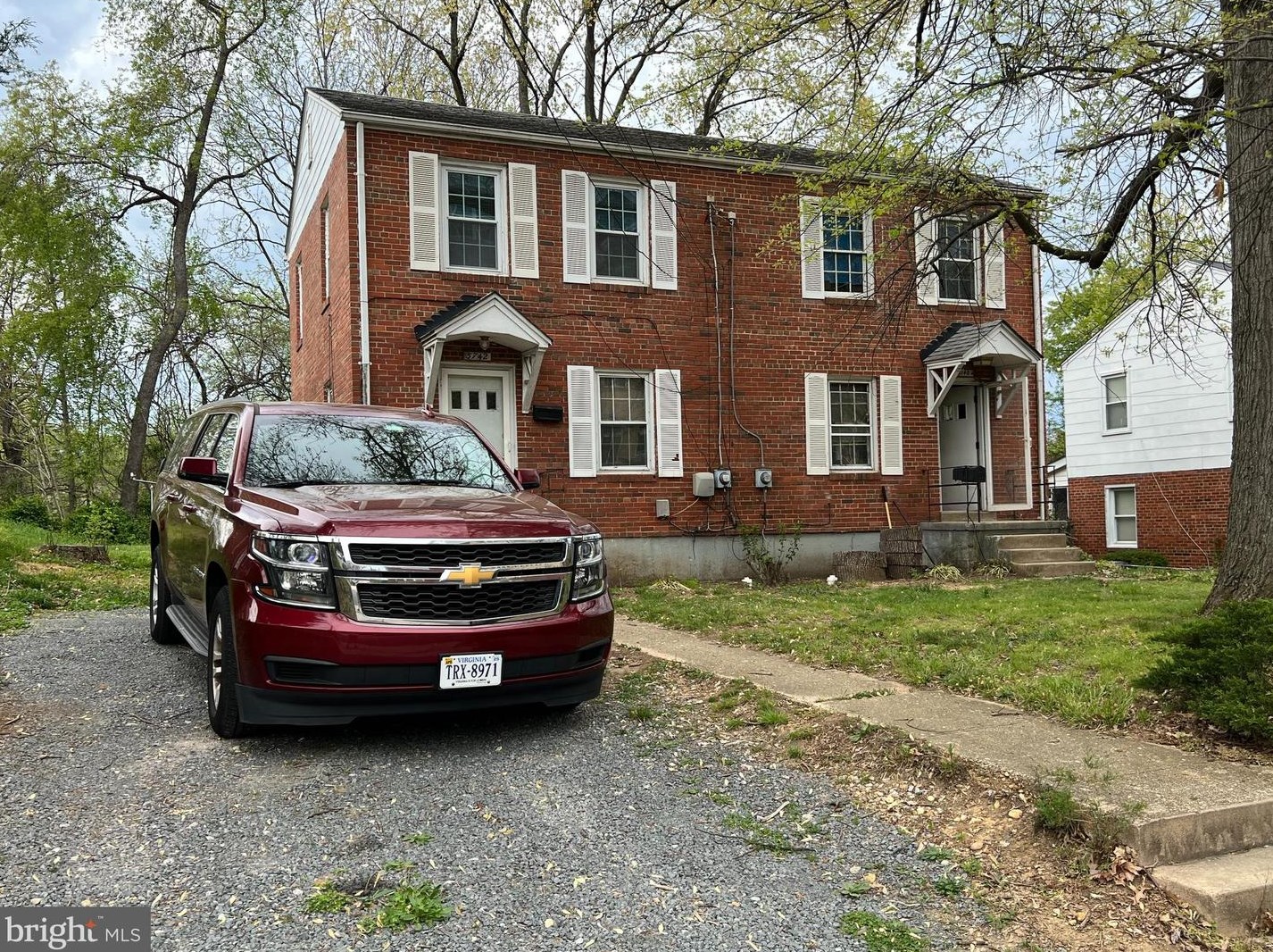 5742 Biscayne Dr, Alexandria, VA 22303-1902