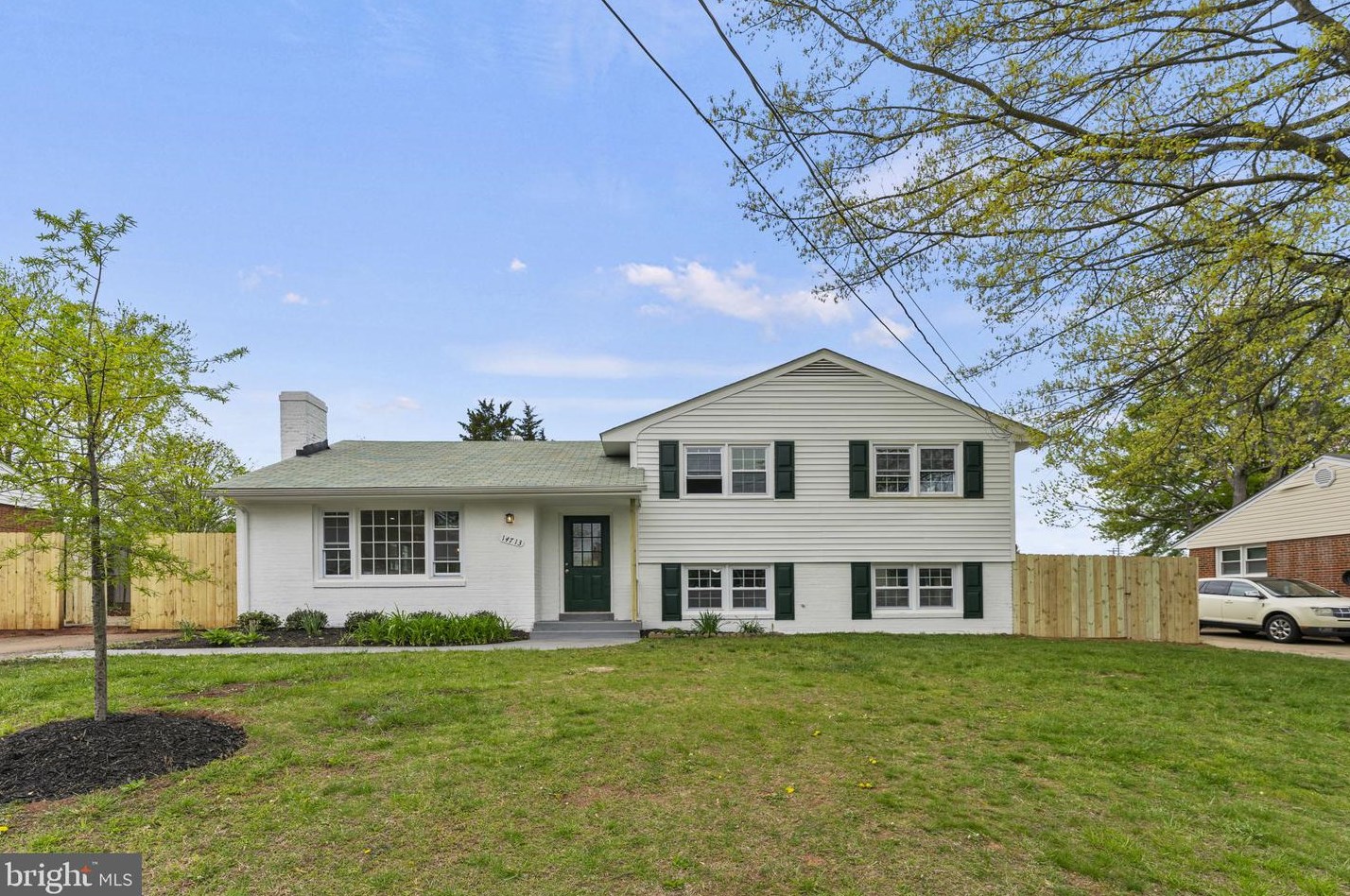 14713 Crenshaw Dr, Centreville, VA 20120
