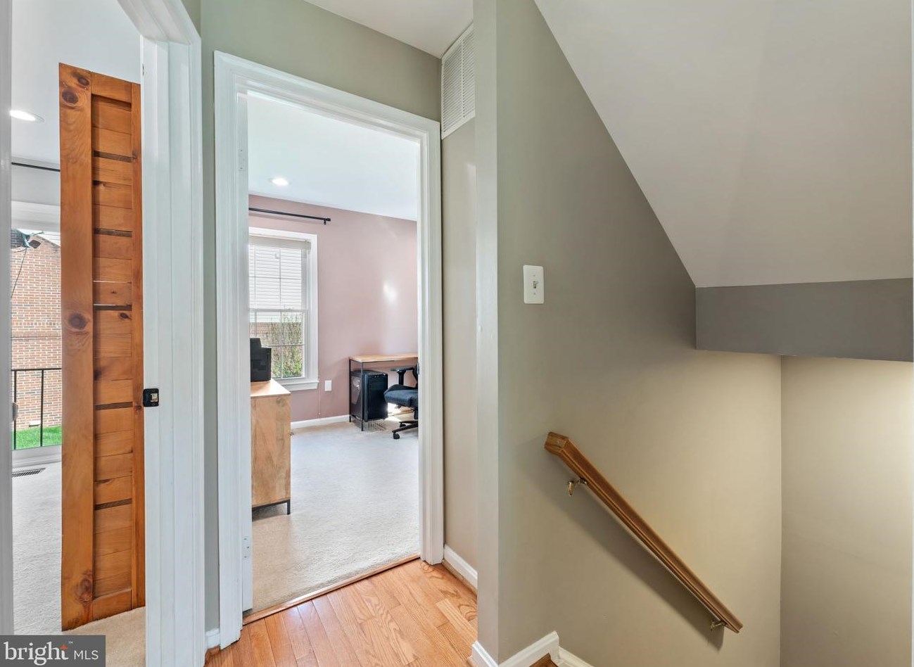 9372 Peter Roy Ct, Springfield VA  22015-4249 exterior