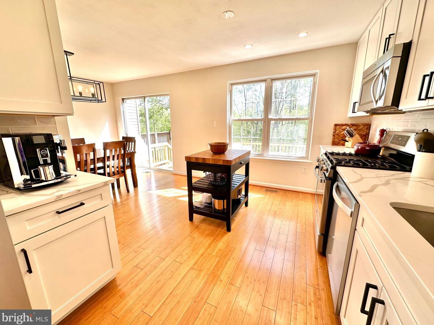7740 Asterella Ct, Springfield VA  22152-3141 exterior