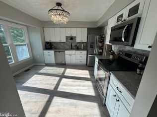 7375 Stream Way, Springfield VA  22152-3639 exterior