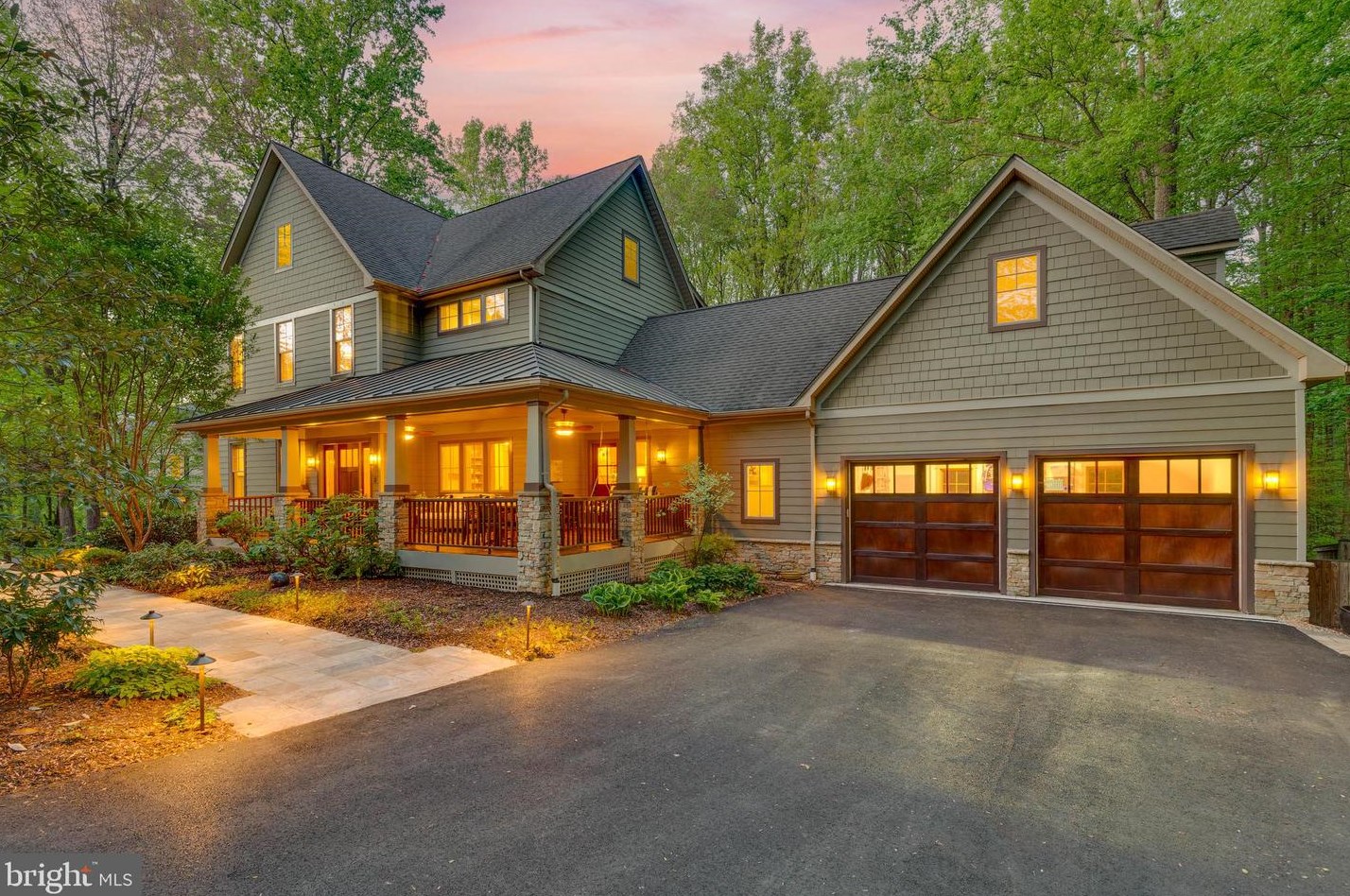 5019 Willowmeade Dr, Fairfax, VA 22030-6620