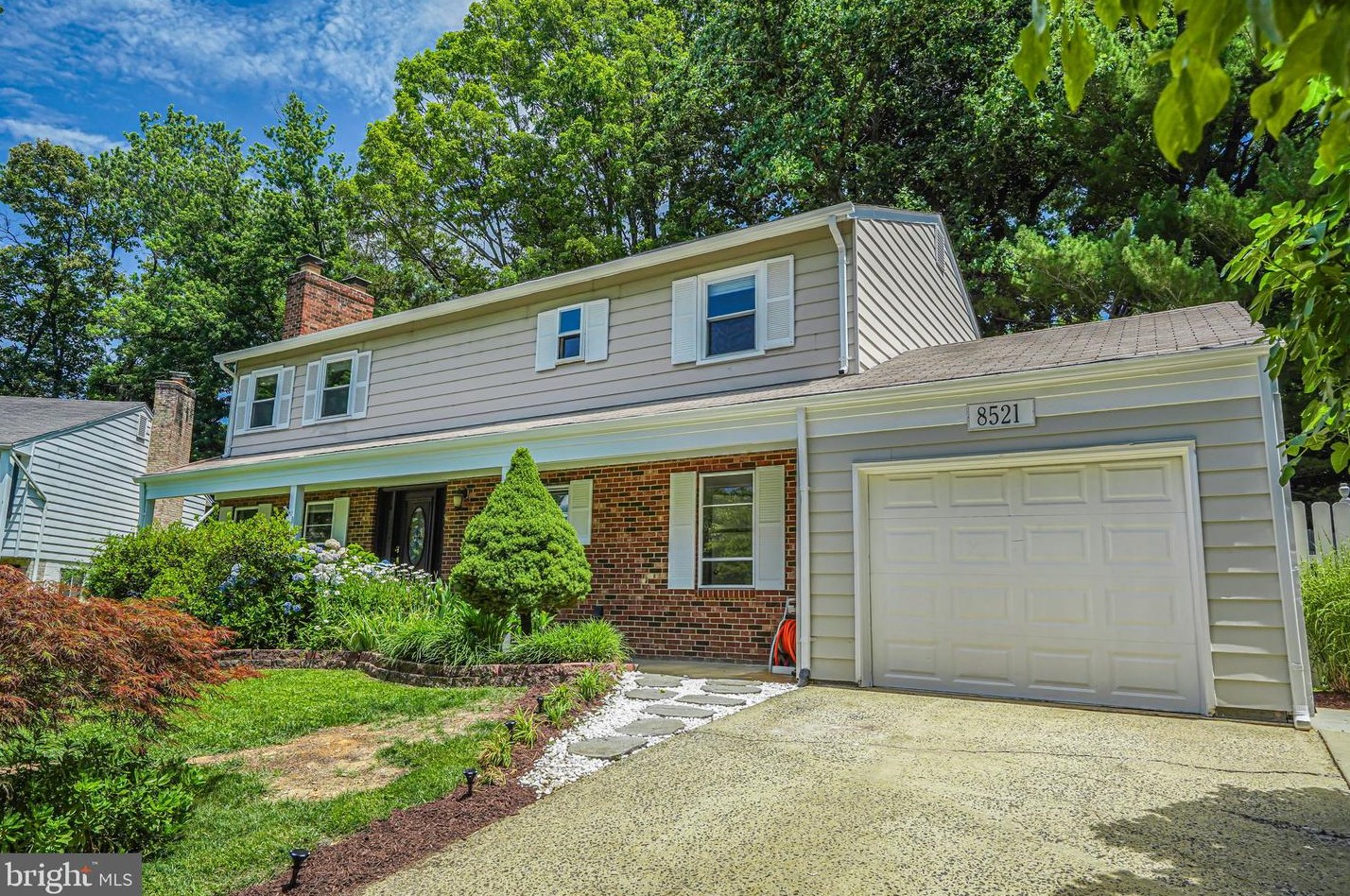 8521 Betterton Ct, Vienna, VA 22182