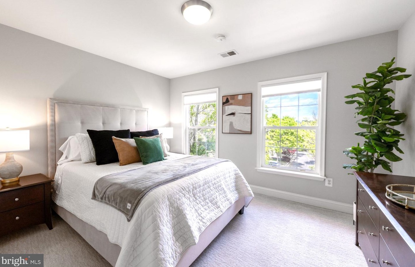 4020 Rosemeade Dr, Fairfax VA  22033-2872 exterior