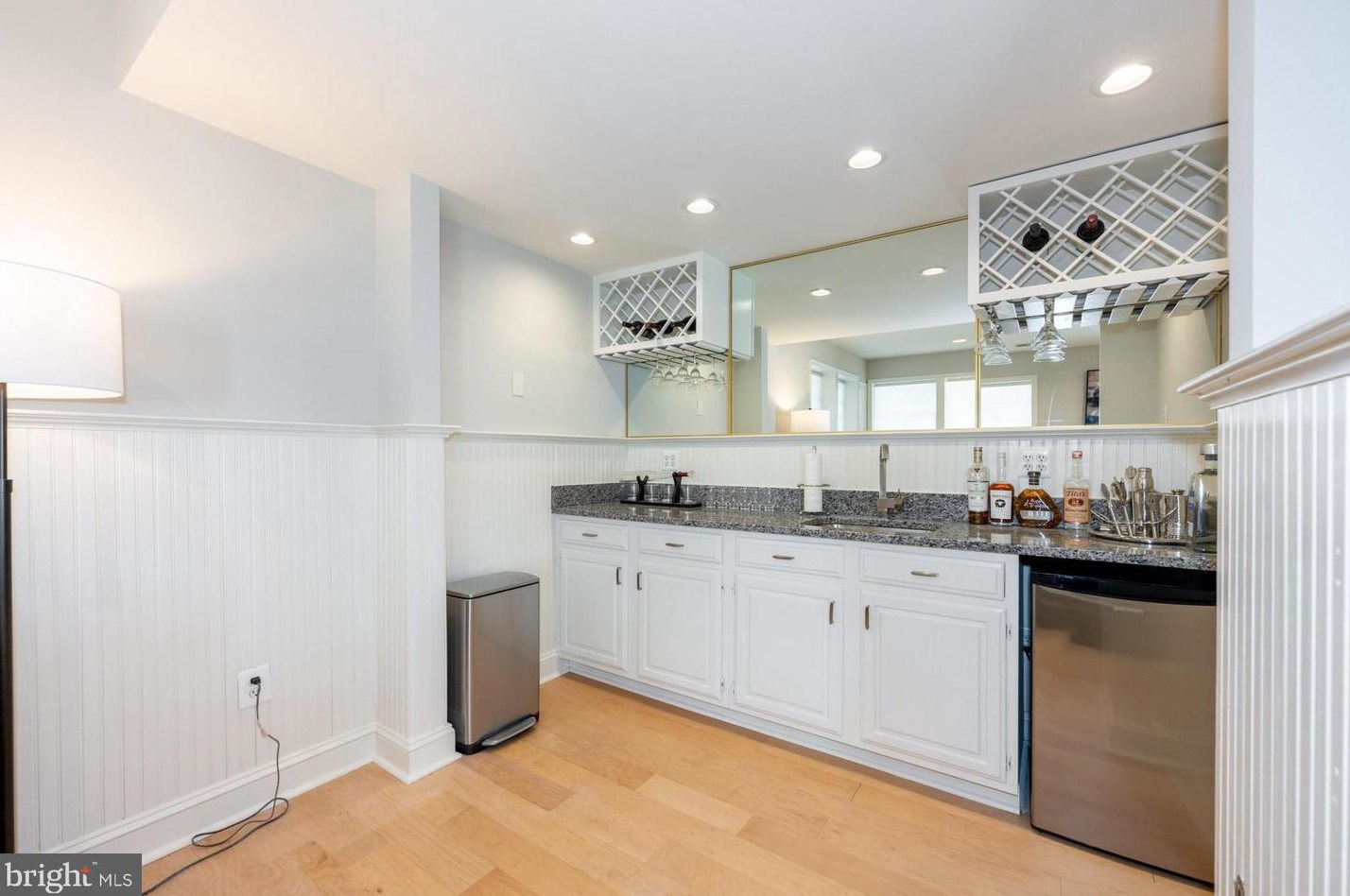 4020 Rosemeade Dr, Fairfax VA  22033-2872 exterior