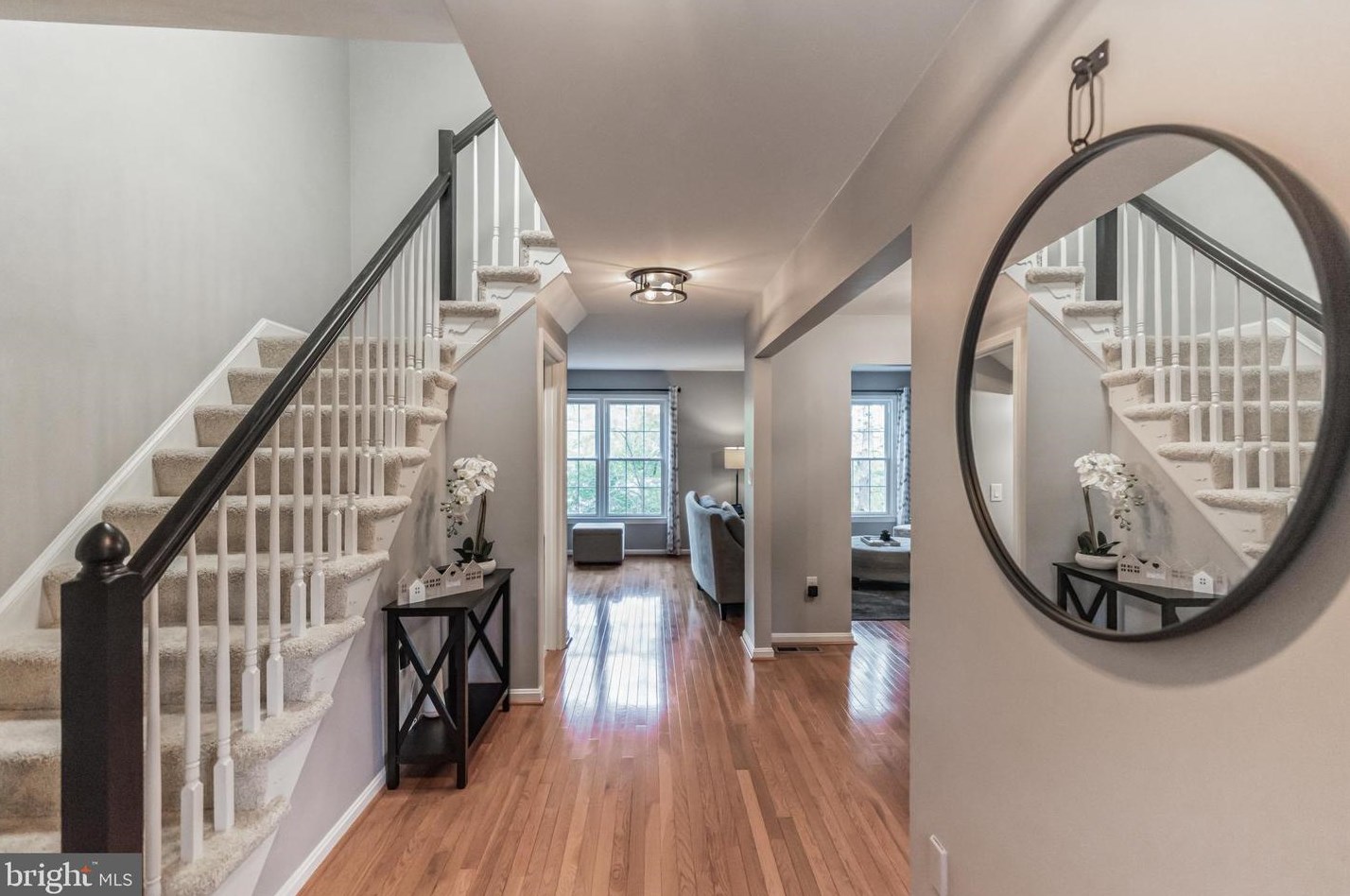 7302 Eggar Woods Ln, Springfield VA  22153-2012 exterior