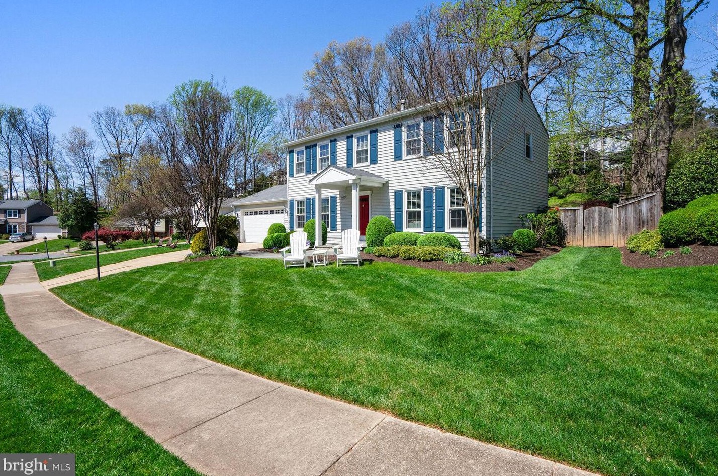 9628 Podium Dr, Vienna, VA 22182-3336