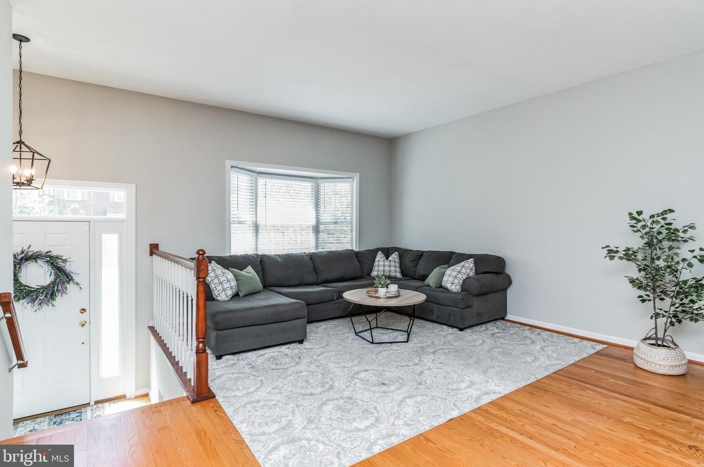 7213 Squirrel Run Ct, Springfield, VA 22152-3654