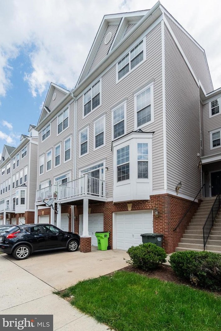 13654 Venturi Ln #211, Herndon, VA 20171