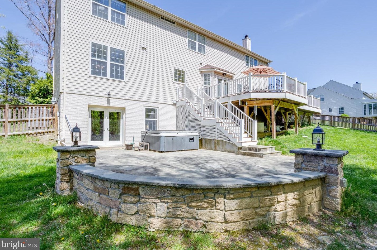 11931 Washington St, Fairfax VA  22030-5740 exterior