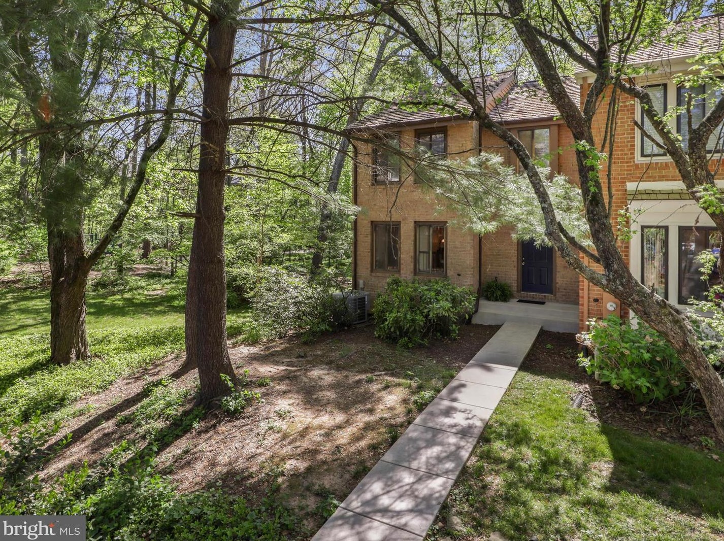 2030 Swans Neck Way, Herndon, VA 20191