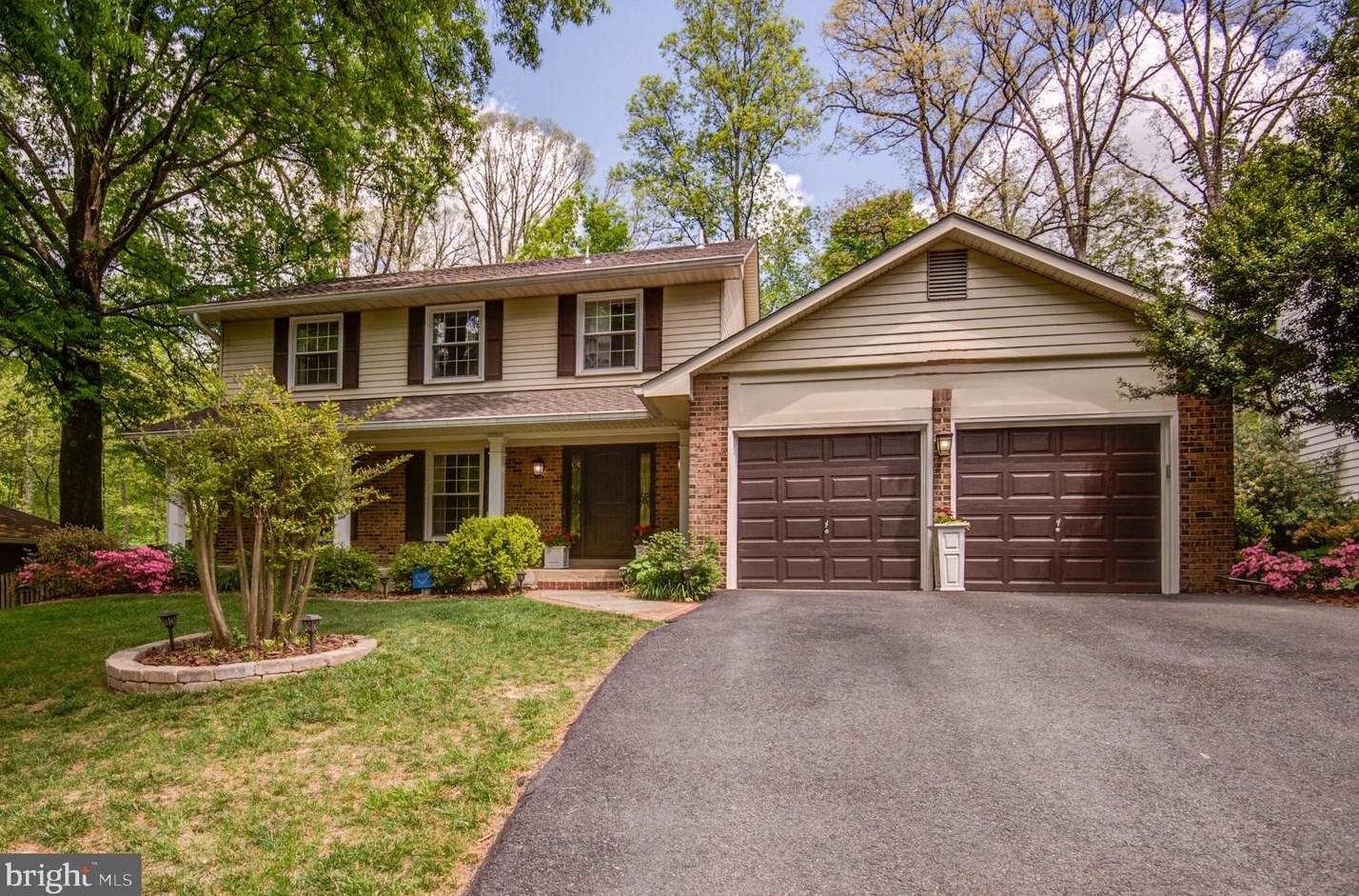 2652 Oakton Glen Dr, Vienna, VA 22181