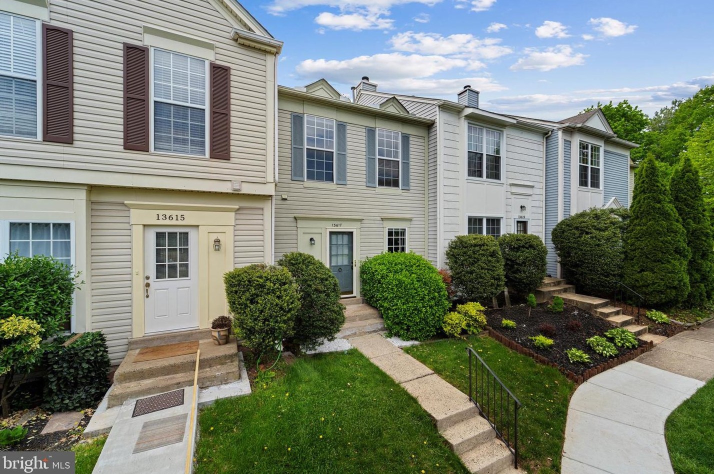 13617 Kristin Pl, Herndon, VA 20171