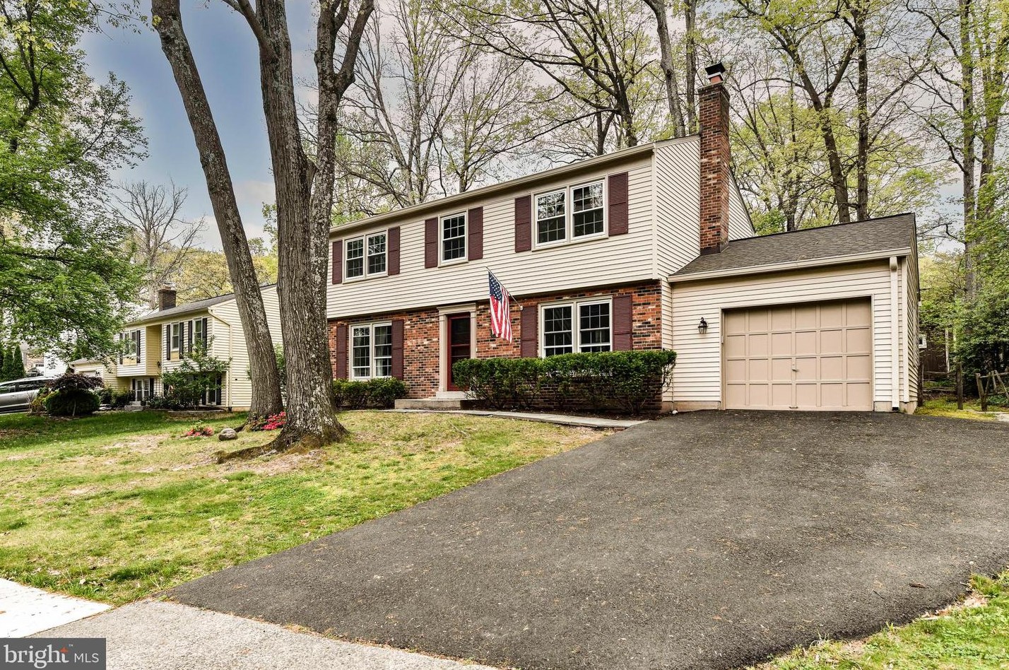 12605 Saylers Creek Ln, Herndon, VA 20170