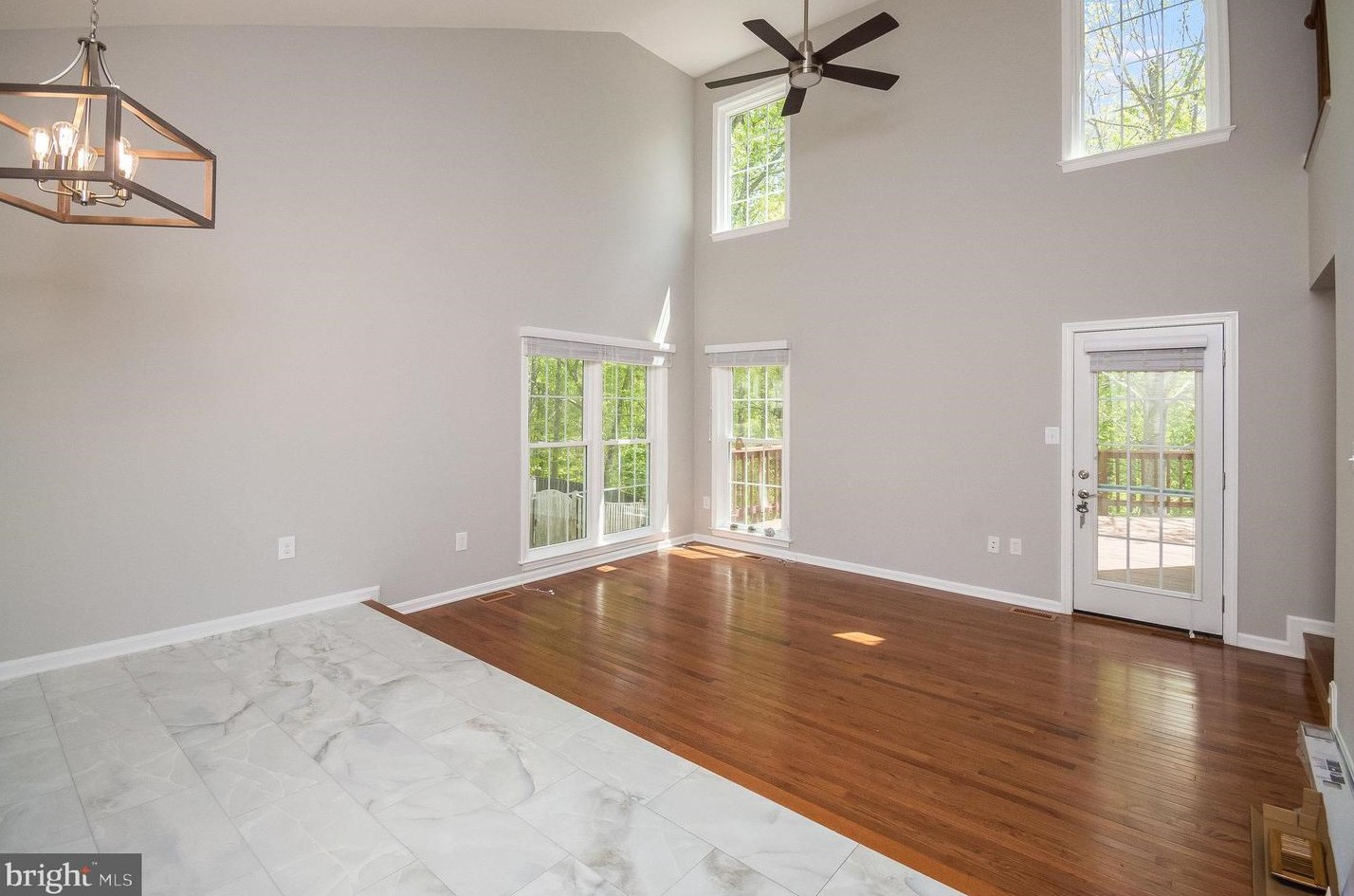 7431 Ridge Oak Ct, Springfield VA  22153-1914 exterior