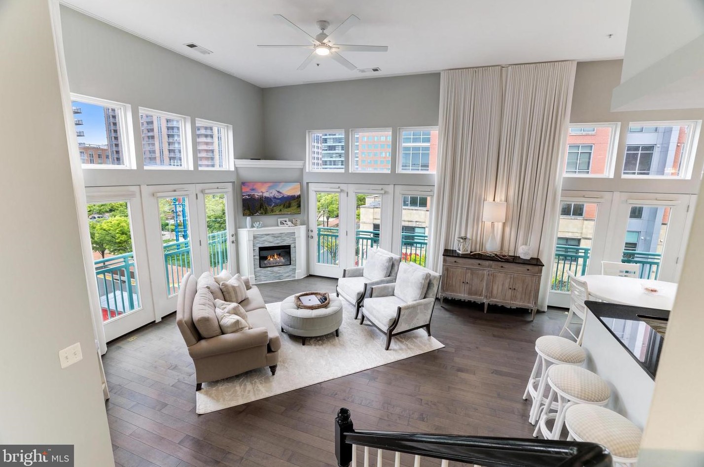 12001 Market St #474, Herndon, VA 20190