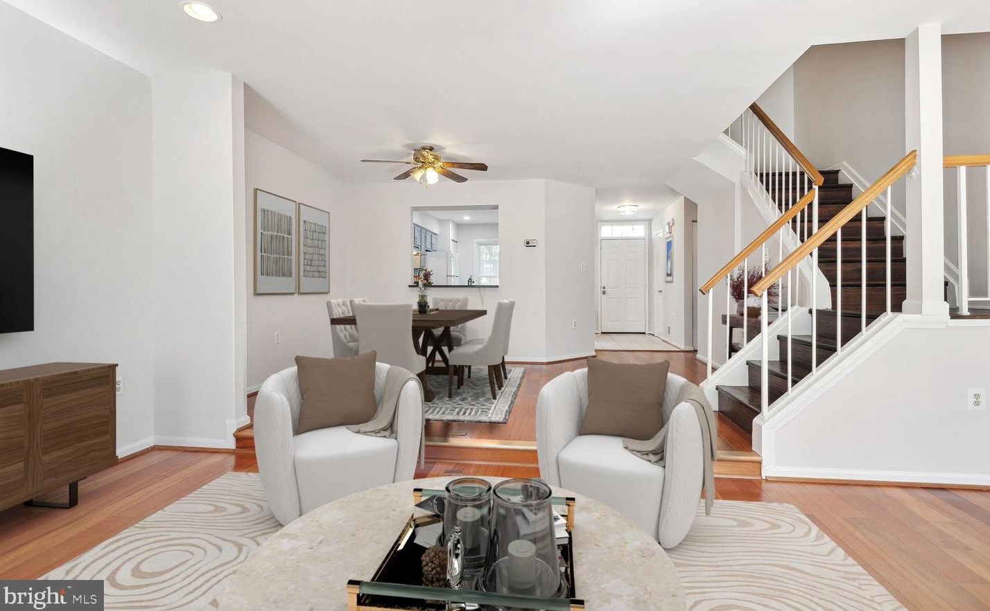 14055 Betsy Ross Ln, Centreville, VA 20121