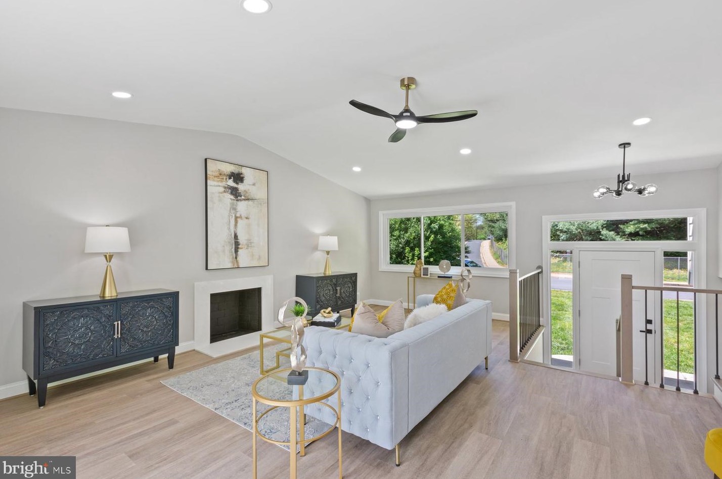 3331 Mansfield Rd, Falls Church VA  22041-1709 exterior