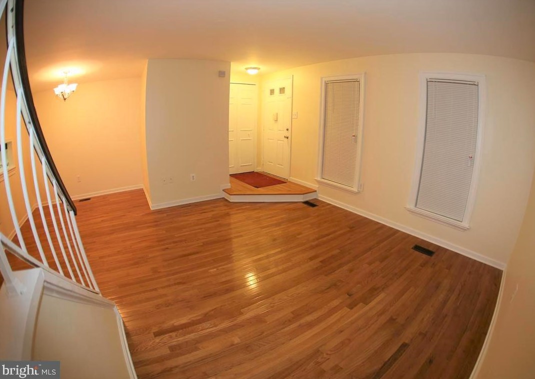 8046 Felecity Ct, Springfield, VA 22153