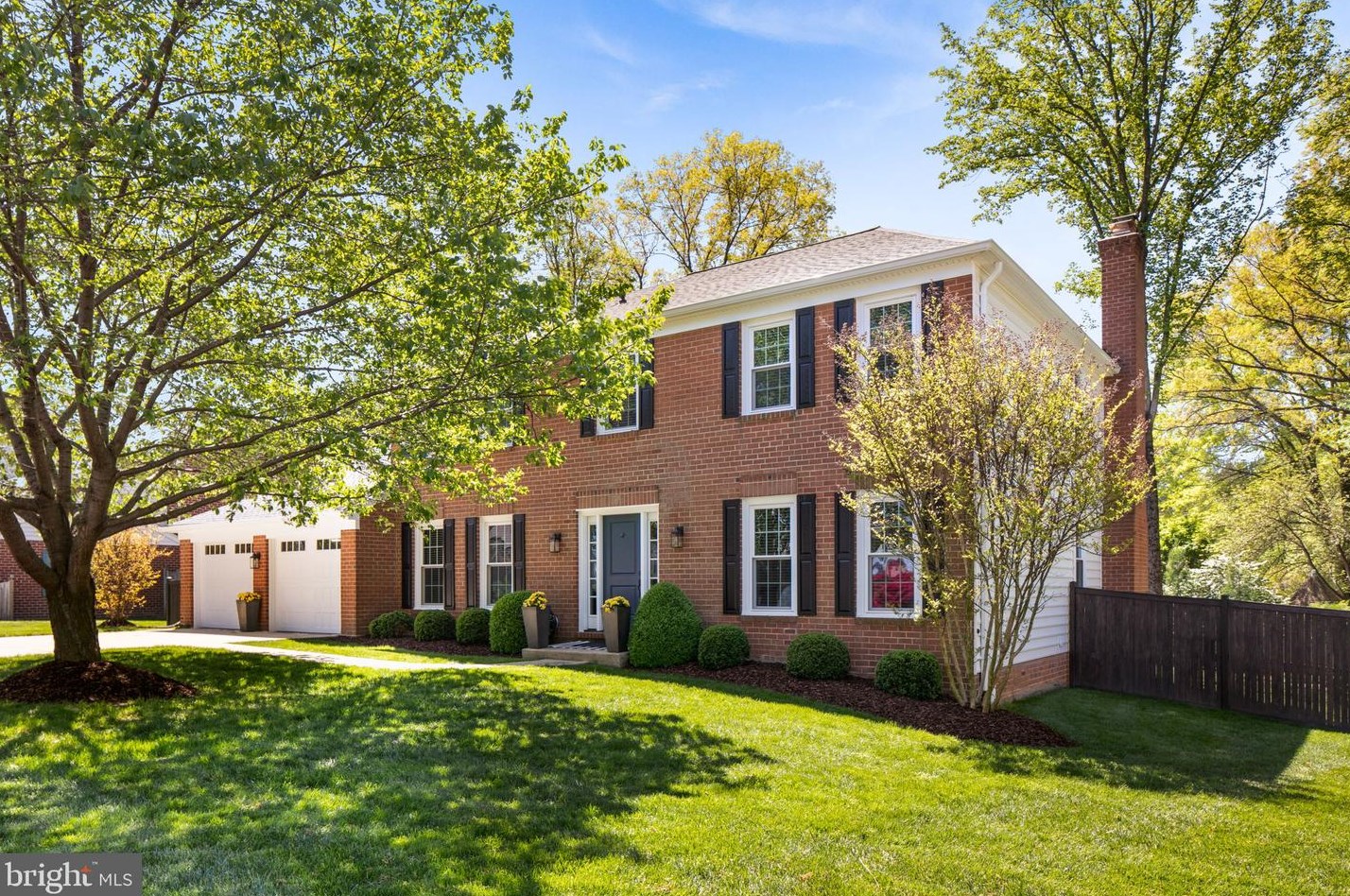 11903 Blue Spruce Rd, Herndon, VA 20191