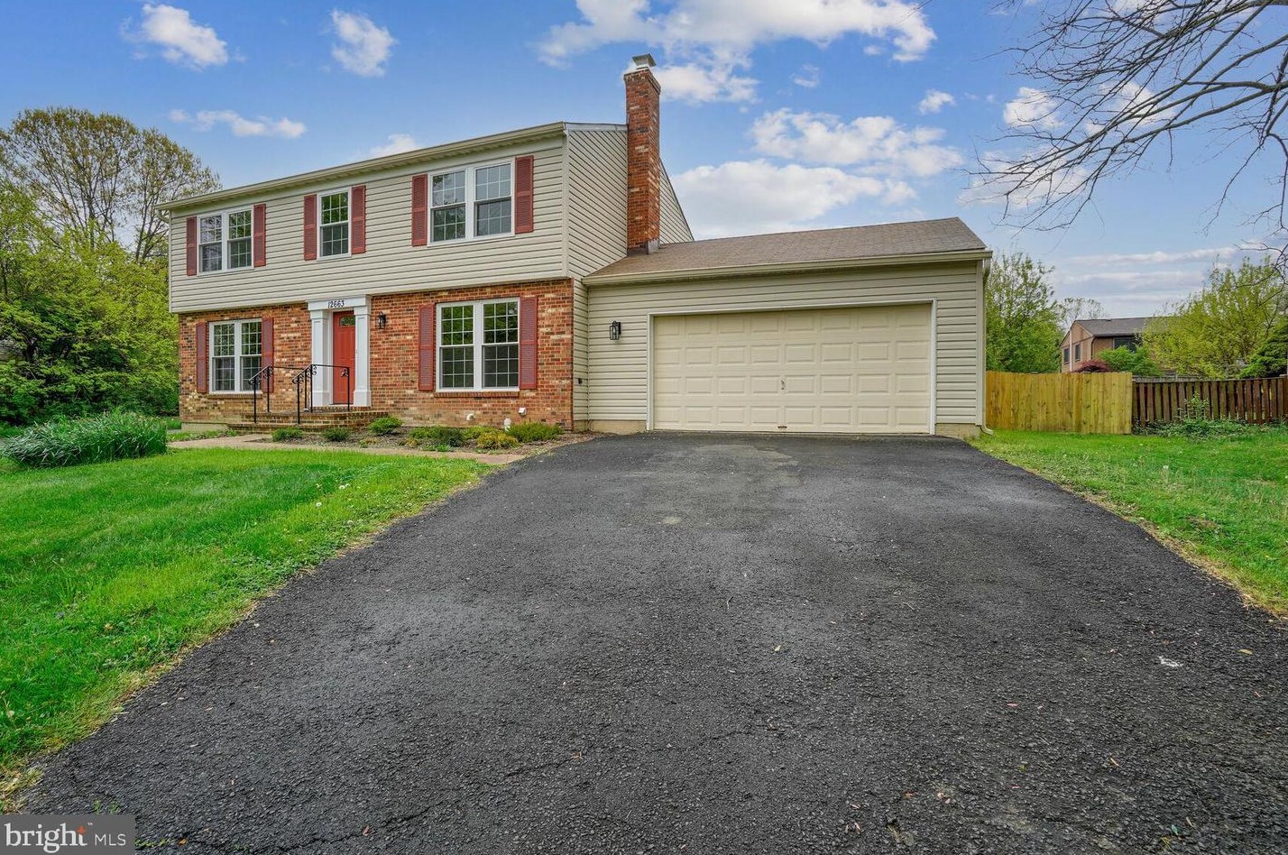12663 Magna Carta Rd, Herndon, VA 20171