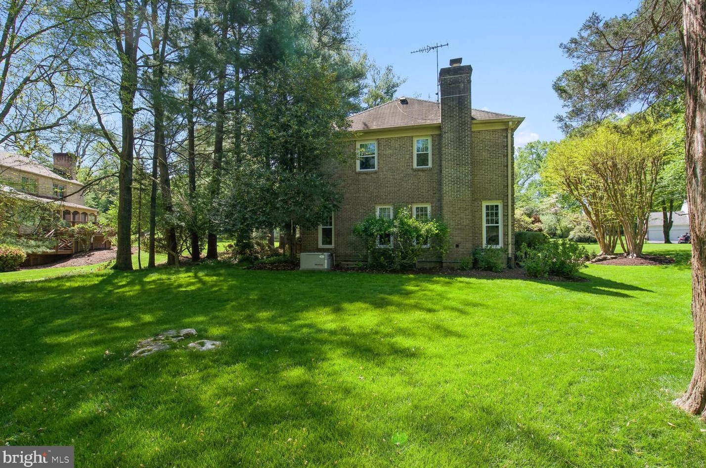 1034 Northwoods Trail, Mc Lean, VA 22102