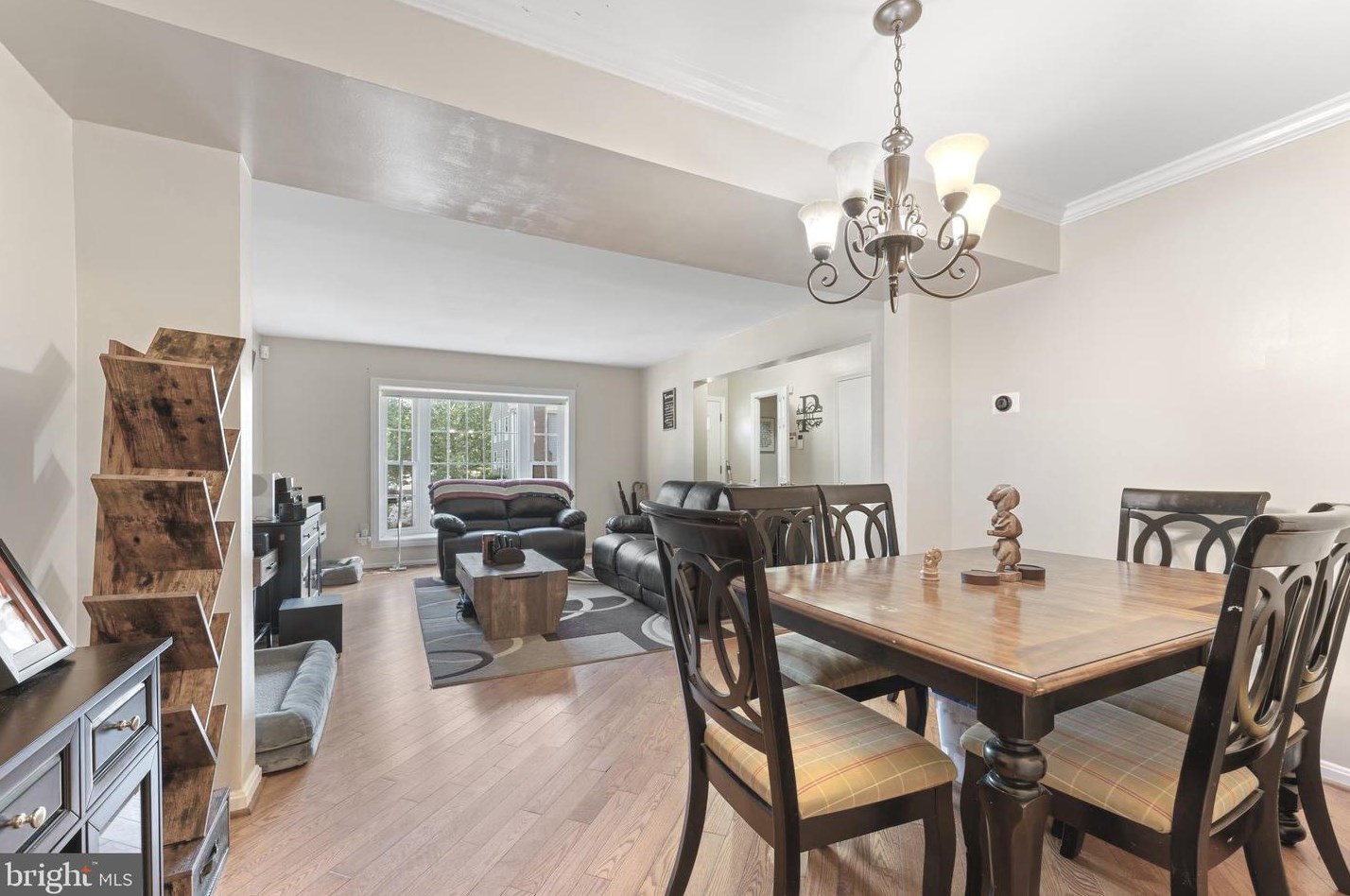 8054 Powderbrook Ln, Springfield VA  22153-2926 exterior