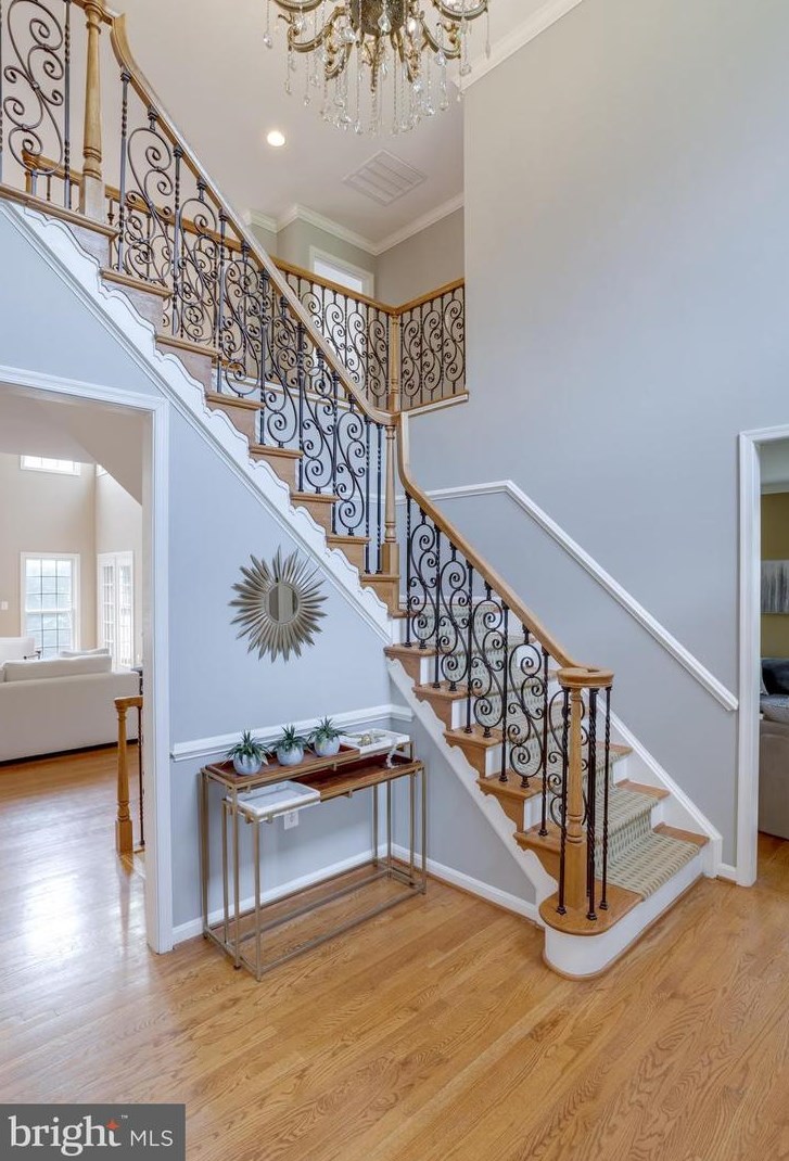 5193 Ox Rd, Fairfax VA  22030-4515 exterior